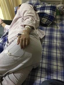 网红玩黄鳝事件视频,网红行为引发社会热议