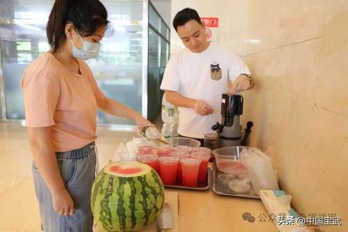 湘乡吃瓜事件视频,一场引发热议的街头冲突瞬间